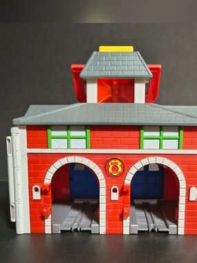 2007 Thomas Friends Train Take Along Sodor Rescue Station Untested 2 Door